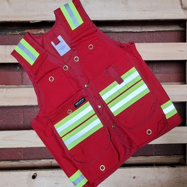 Deakin Safety Cruiser Vest Promo Image